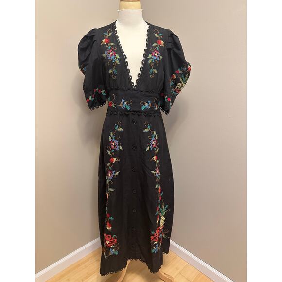 NWT FARM Rio Black Cross Stitch V Neck Dress Sz Large - Picture 2 of 8